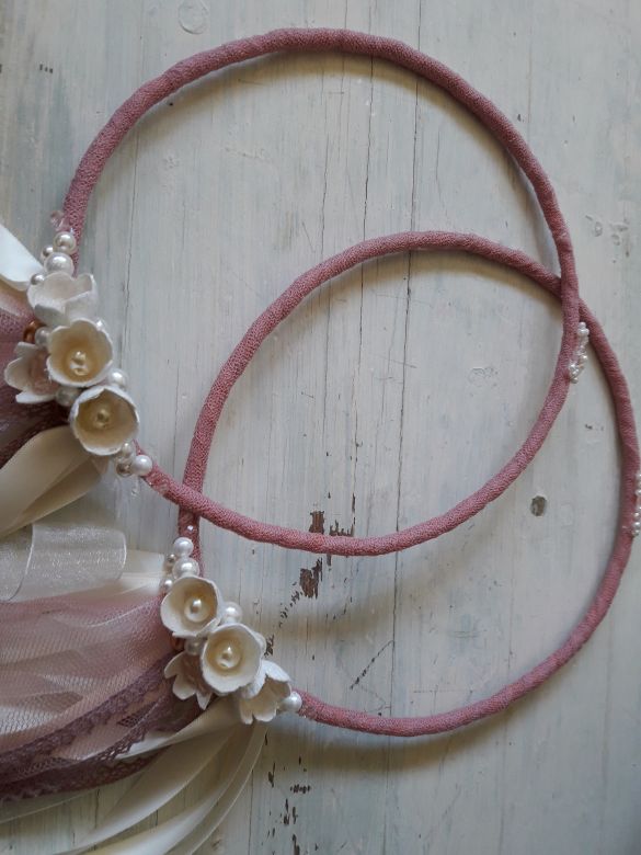 Ρομαντικά, μεταξωτά στέφανα σε χρώμα old pink