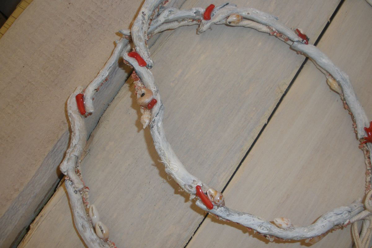 Marine Themed Wedding Set with Corals and Driftwood 