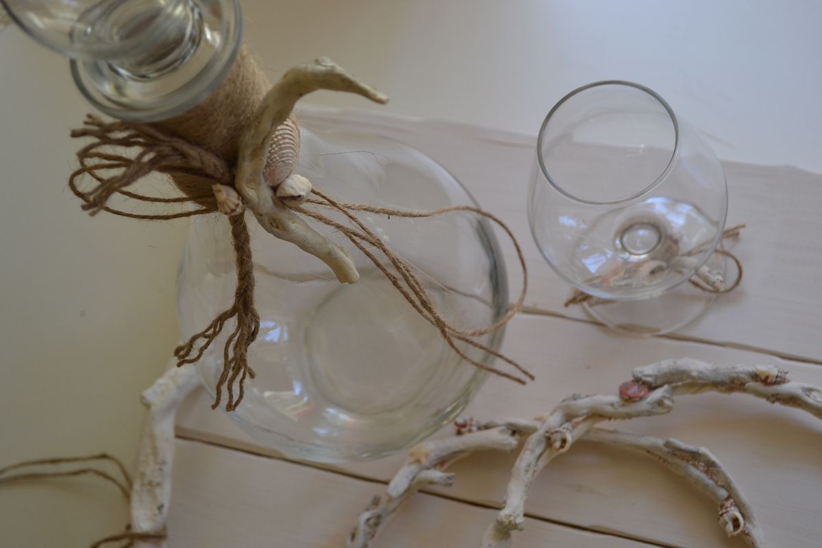 Marine themed wedding set from driftwood
