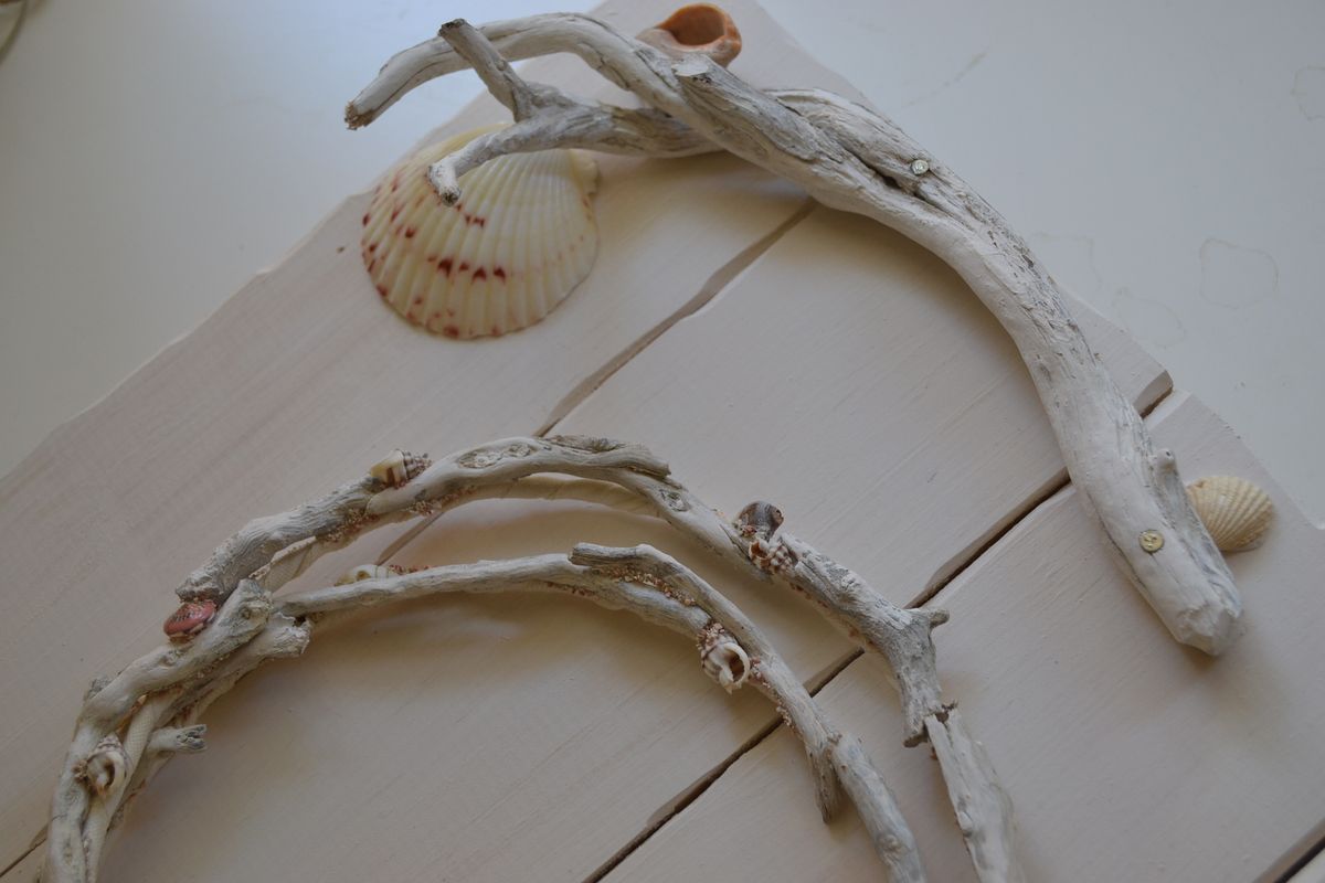 Marine themed wedding set from driftwood