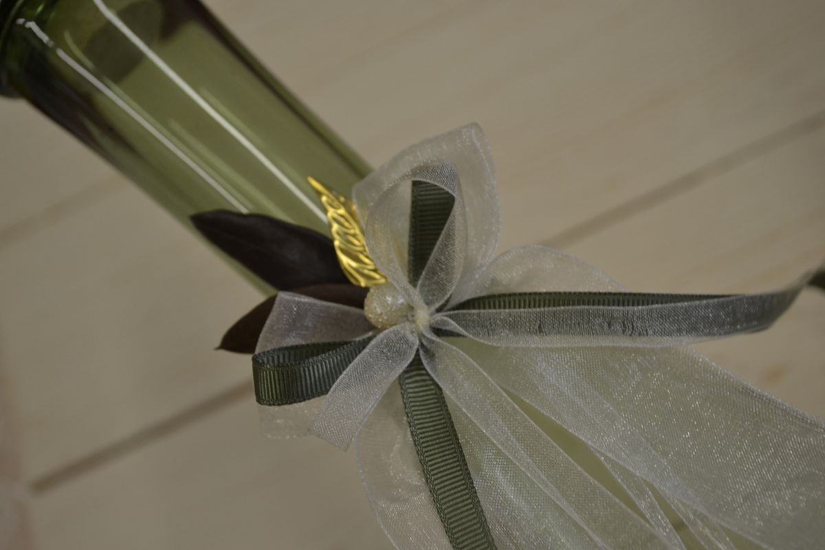 Olive Themed Wedding Set  with a Wooden Tray 